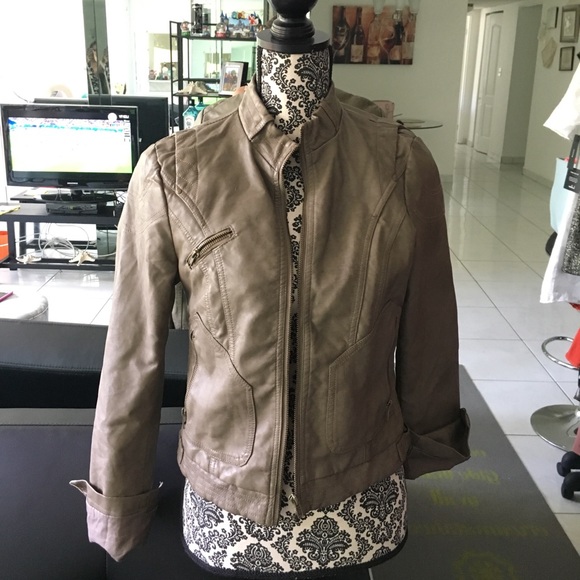 Beige Jacket - Picture 1 of 2